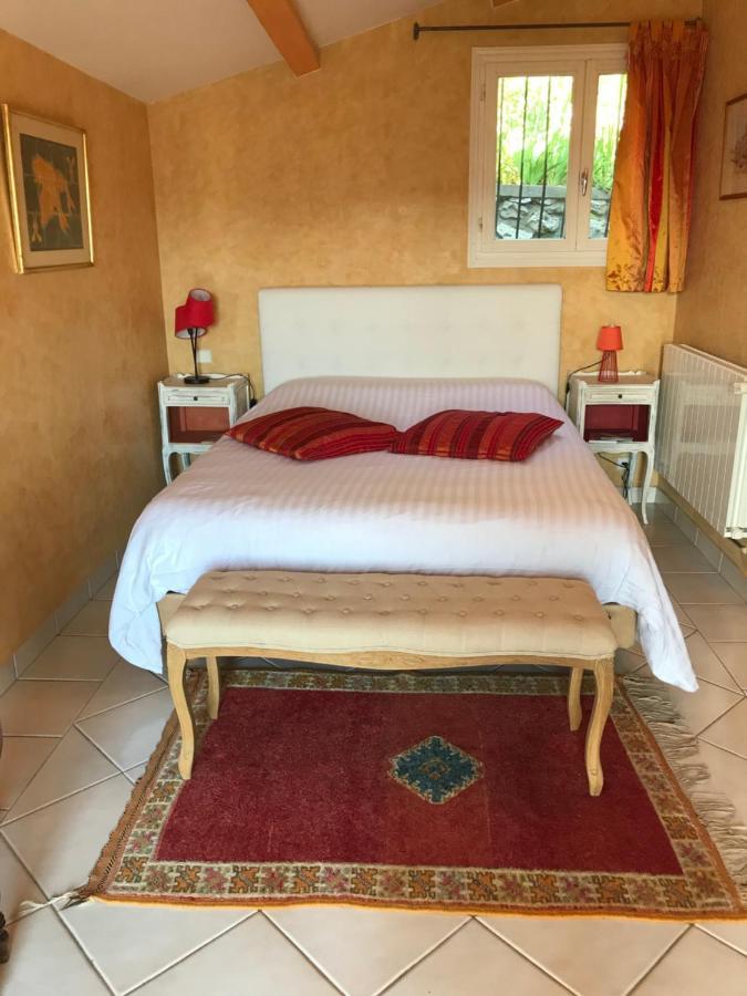 Apartamento Les Trefles Hyères Exterior foto